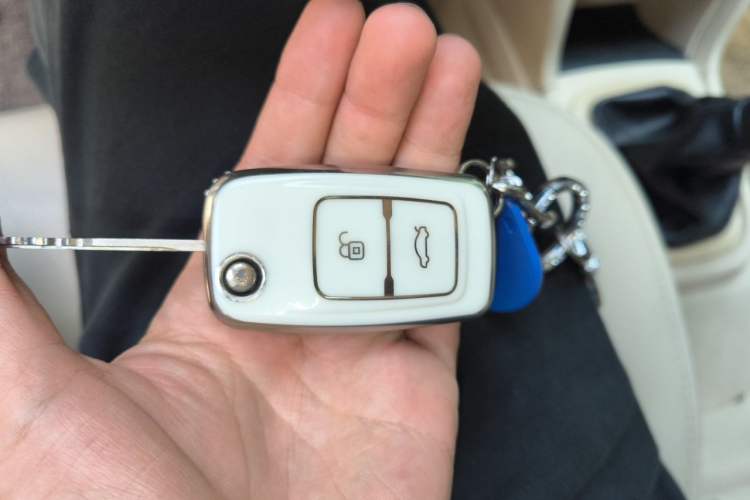 Used Chery Fengyun 2 2015 1.5L Manual New Edition Vehicle Key