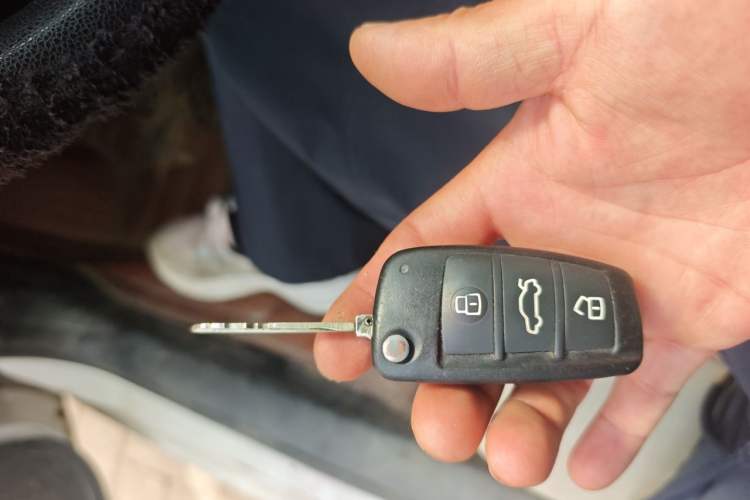 Used Chery Fengyun 2 2015 1.5L Manual New Edition Vehicle Key