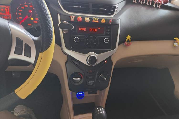 Used Chery Fengyun 2 2015 1.5L Manual New Edition Audio And AC Panel
