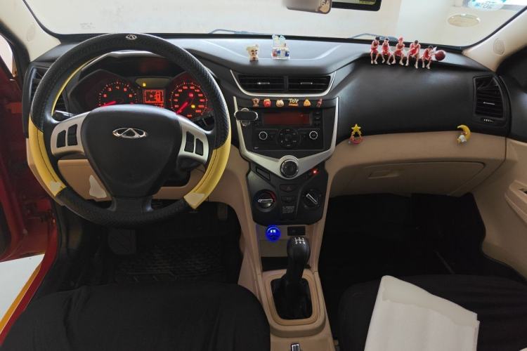 Used Chery Fengyun 2 2015 1.5L Manual New Edition Center Console
