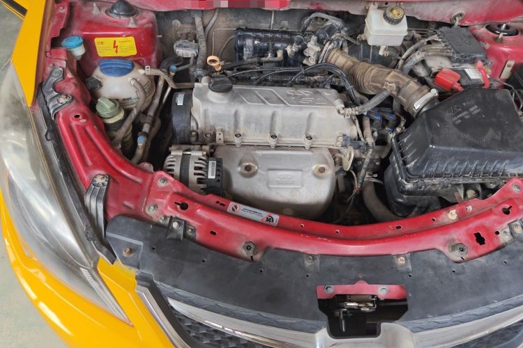 Used Chery Fengyun 2 2015 1.5L Manual New Edition Engine Bay Right
