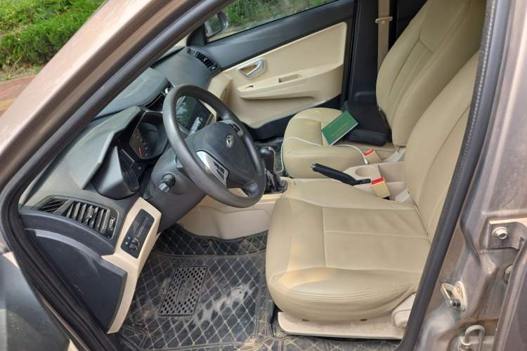 Used Chery Fengyun 2 2015 1.5L Manual New Edition Left Front Seat