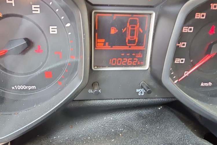 Used Chery Fengyun 2 2015 1.5L Manual New Edition Odometer Close Up