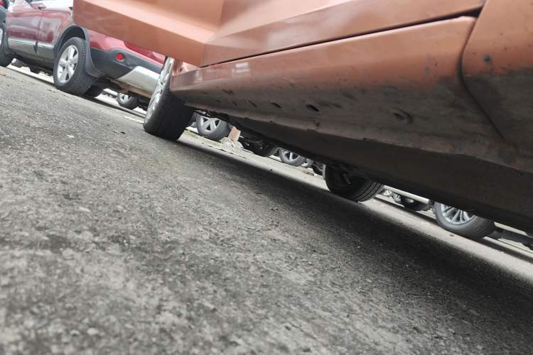 Used Chery Fengyun 2 2015 1.5L Manual New Edition Right Side Sill