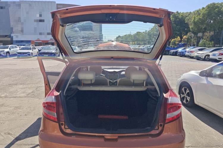Used Chery Fengyun 2 2015 1.5L Manual New Edition Trunk