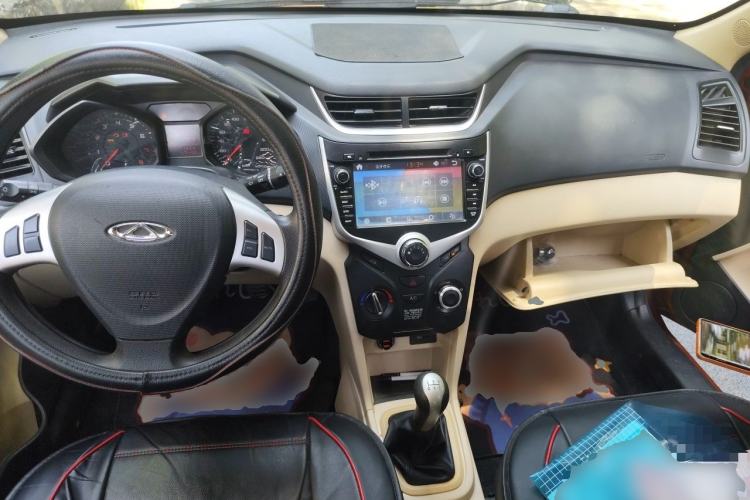 Used Chery Fengyun 2 2016 1.5L Manual Value Edition Center Console