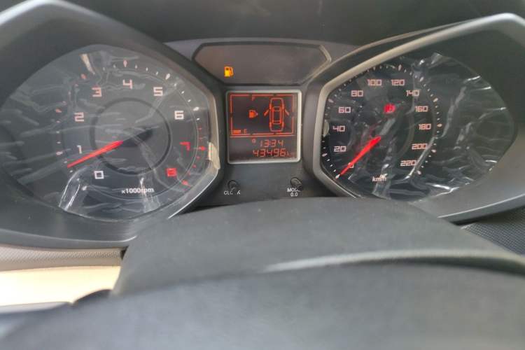 Used Chery Fengyun 2 2016 1.5L Manual Value Edition Odometer Close Up