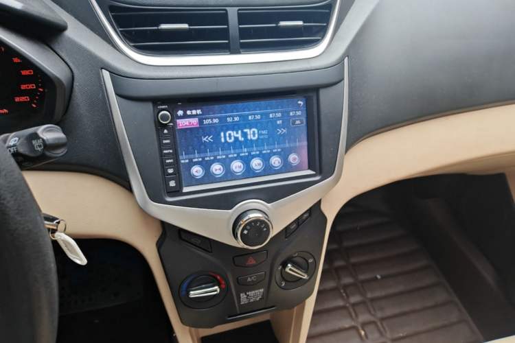 Used Chery Fengyun 2 2016 1.5L Manual Value Edition Audio And AC Panel