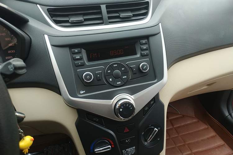 Used Chery Fengyun 2 2016 1.5L Manual Value Edition Audio And AC Panel