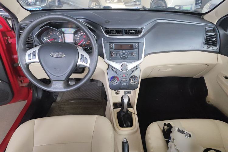 Used Chery Fengyun 2 2016 1.5L Manual Value Edition Interior 2