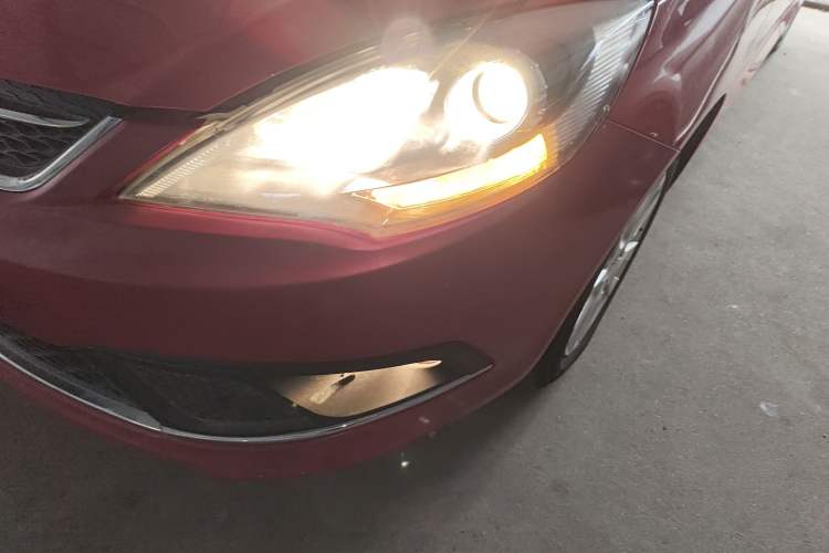 Used Chery Fengyun 2 2016 1.5L Manual Value Edition Left Front Headlight