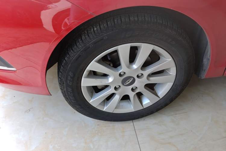 Used Chery Fengyun 2 2016 1.5L Manual Value Edition Left Front Wheel Hub