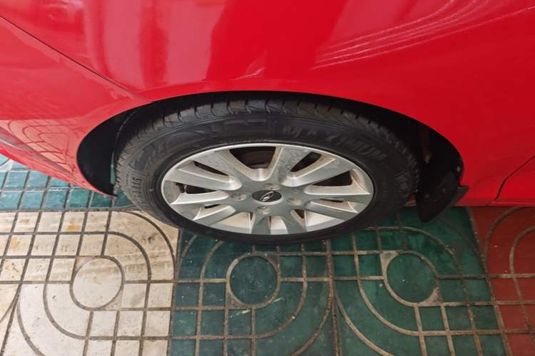 Used Chery Fengyun 2 2016 1.5L Manual Value Edition Left Front Wheel Hub