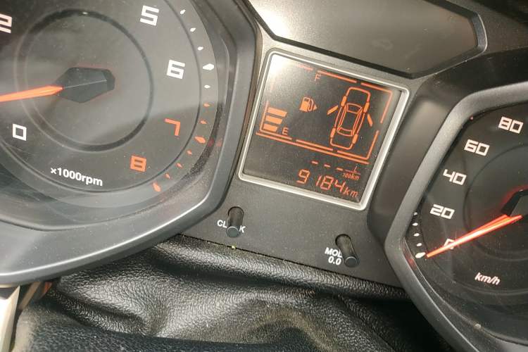 Used Chery Fengyun 2 2016 1.5L Manual Value Edition Odometer Close Up