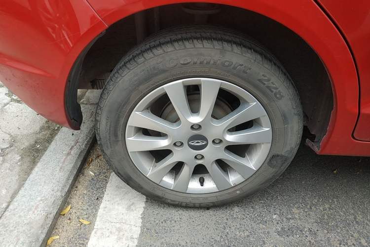 Used Chery Fengyun 2 2016 1.5L Manual Value Edition Right Rear Wheel Hub