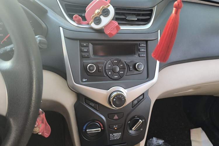 Used Chery Fengyun 2 2016 1.5L Manual Value Edition Audio And AC Panel
