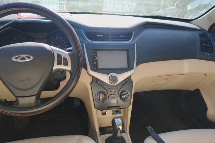 Used Chery Fengyun 2 2016 1.5L Manual Value Edition Audio And AC Panel
