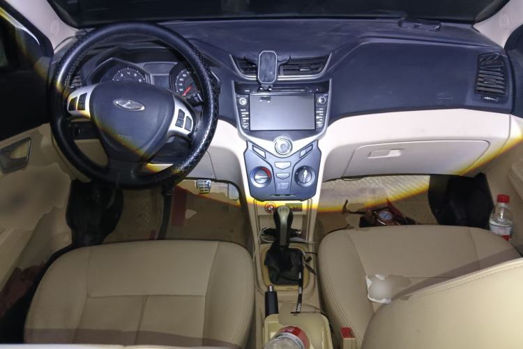 Used Chery Fengyun 2 2016 1.5L Manual Value Edition Center Console