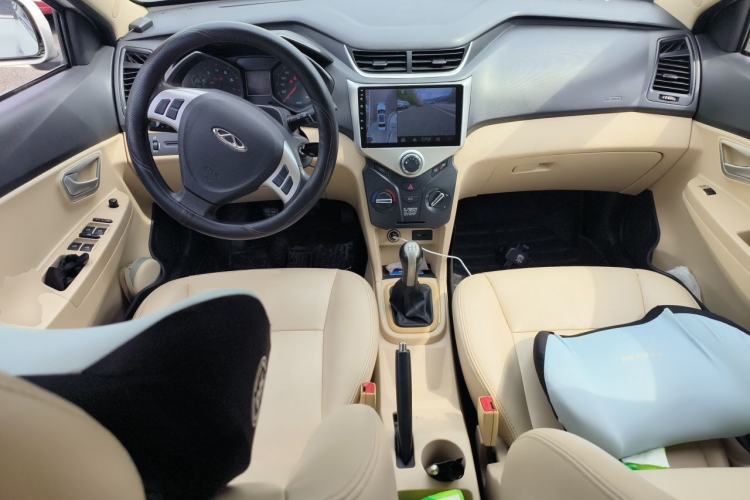 Used Chery Fengyun 2 2016 1.5L Manual Value Edition Center Console