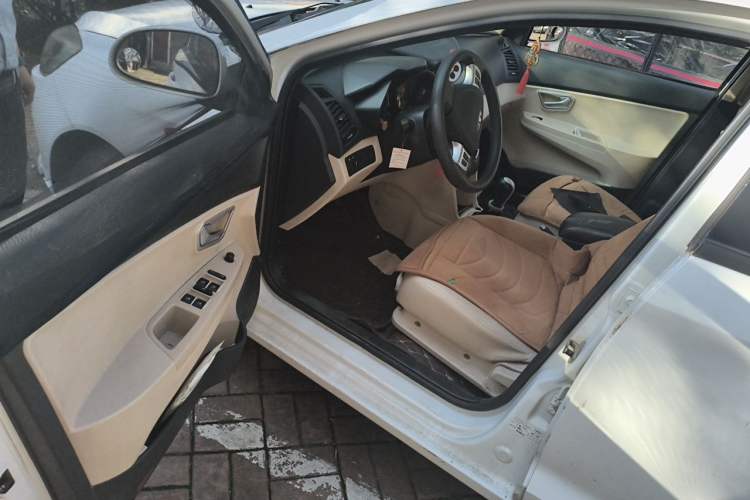 Used Chery Fengyun 2 2016 1.5L Manual Value Edition Driver Seat