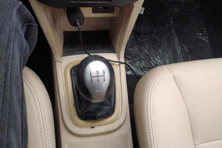 Used Chery Fengyun 2 2016 1.5L Manual Value Edition Gear Lever
