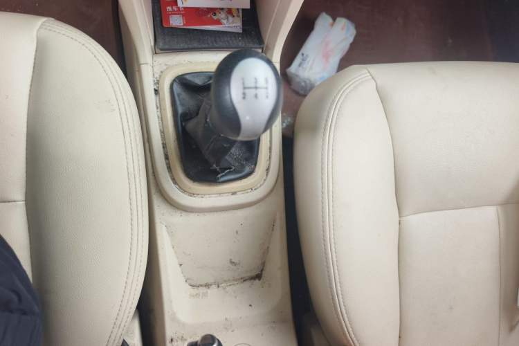 Used Chery Fengyun 2 2016 1.5L Manual Value Edition Gear Lever