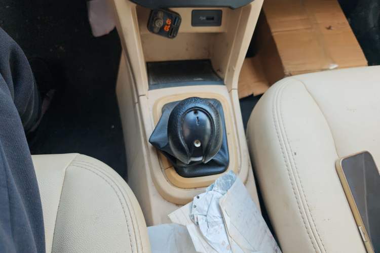 Used Chery Fengyun 2 2016 1.5L Manual Value Edition Gear Lever
