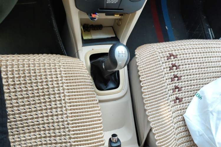 Used Chery Fengyun 2 2016 1.5L Manual Value Edition Gear Lever