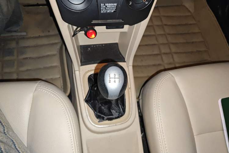 Used Chery Fengyun 2 2016 1.5L Manual Value Edition Gear Lever