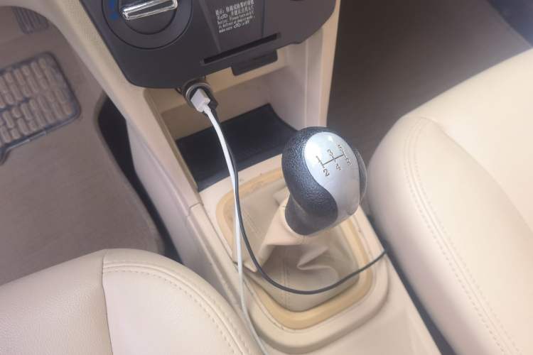 Used Chery Fengyun 2 2016 1.5L Manual Value Edition Gear Lever