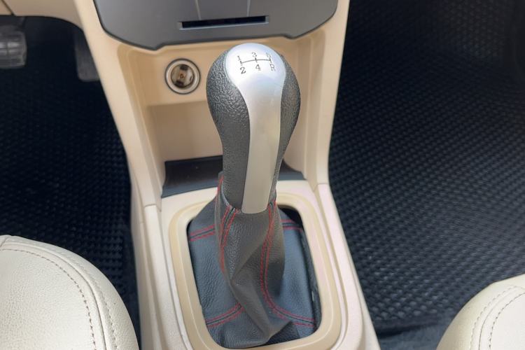 Used Chery Fengyun 2 2016 1.5L Manual Value Edition Gear Lever