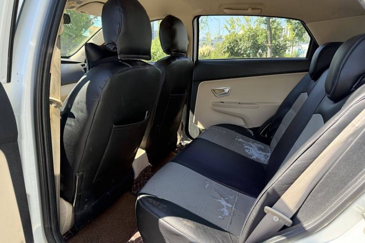 Used Chery Fengyun 2 2016 1.5L Manual Value Edition Interior 3