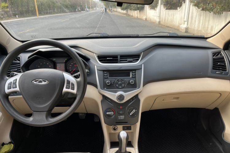 Used Chery Fengyun 2 2016 1.5L Manual Value Edition Interior 3