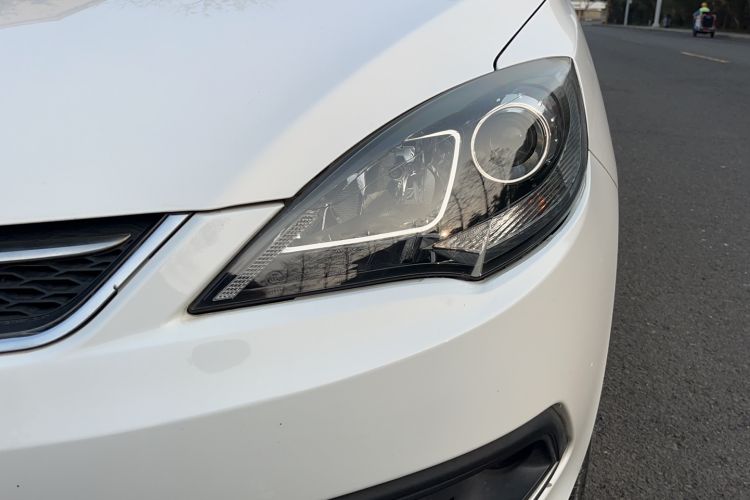 Used Chery Fengyun 2 2016 1.5L Manual Value Edition Left Front Headlight