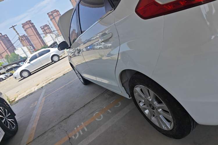 Used Chery Fengyun 2 2016 1.5L Manual Value Edition Left Side Sill