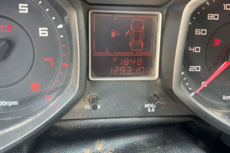 Used Chery Fengyun 2 2016 1.5L Manual Value Edition Odometer Close Up
