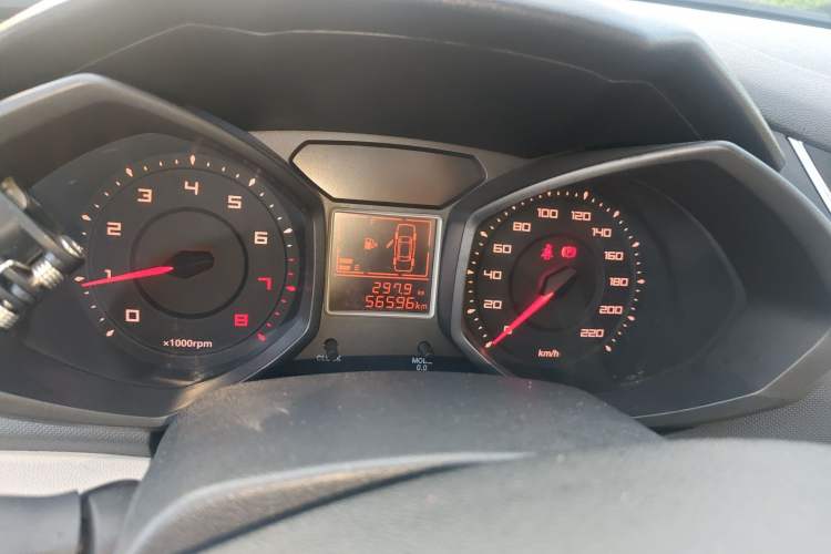 Used Chery Fengyun 2 2016 1.5L Manual Value Edition Odometer Close Up