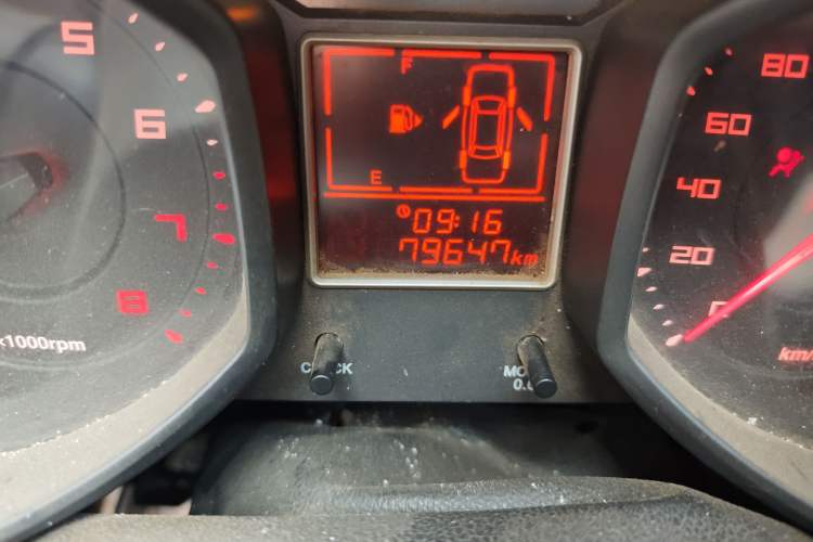 Used Chery Fengyun 2 2016 1.5L Manual Value Edition Odometer Close Up