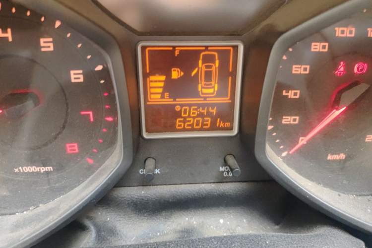 Used Chery Fengyun 2 2016 1.5L Manual Value Edition Odometer Close Up