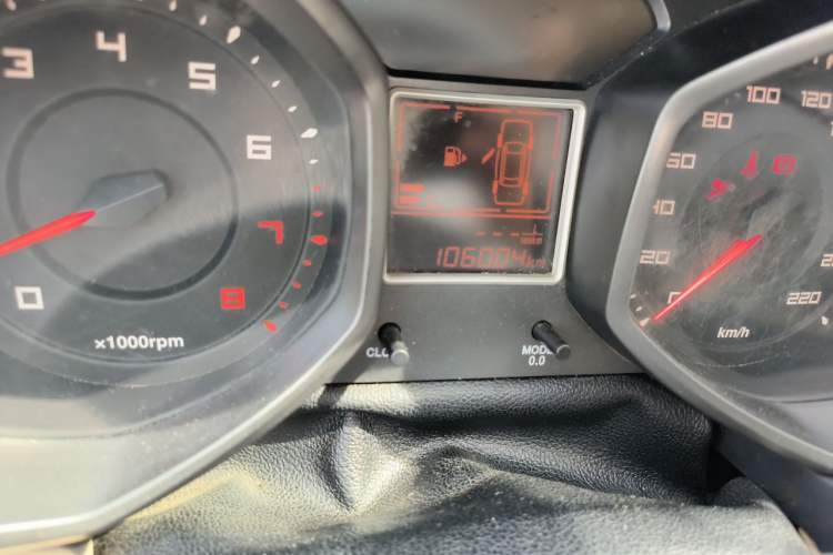 Used Chery Fengyun 2 2016 1.5L Manual Value Edition Odometer Close Up