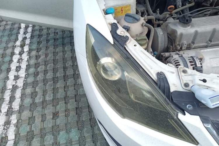 Used Chery Fengyun 2 2016 1.5L Manual Value Edition Right Front Headlight