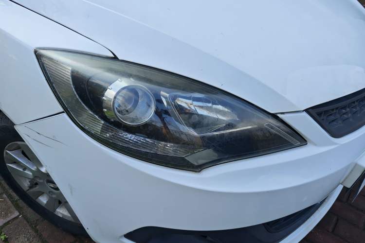 Used Chery Fengyun 2 2016 1.5L Manual Value Edition Right Front Headlight