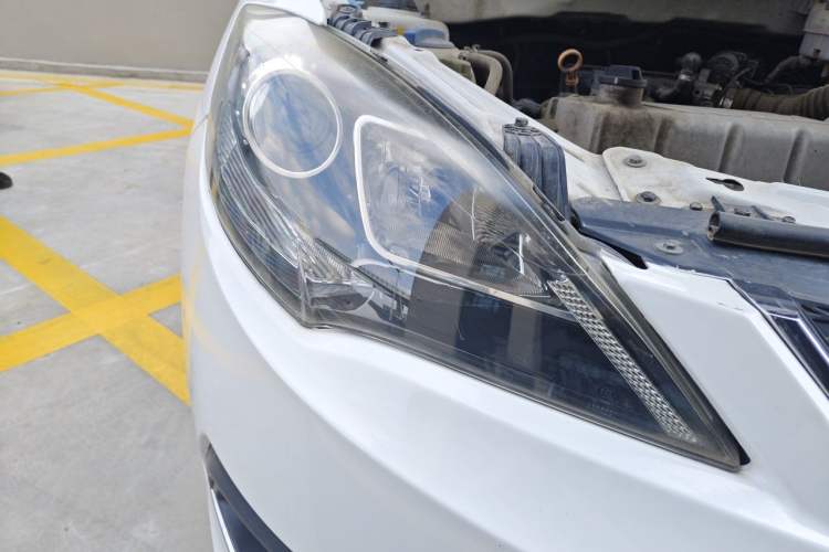 Used Chery Fengyun 2 2016 1.5L Manual Value Edition Right Front Headlight