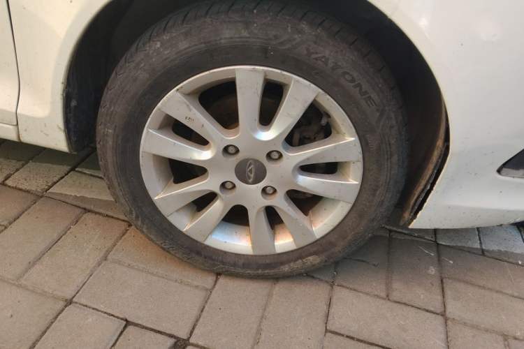 Used Chery Fengyun 2 2016 1.5L Manual Value Edition Right Front Wheel Hub