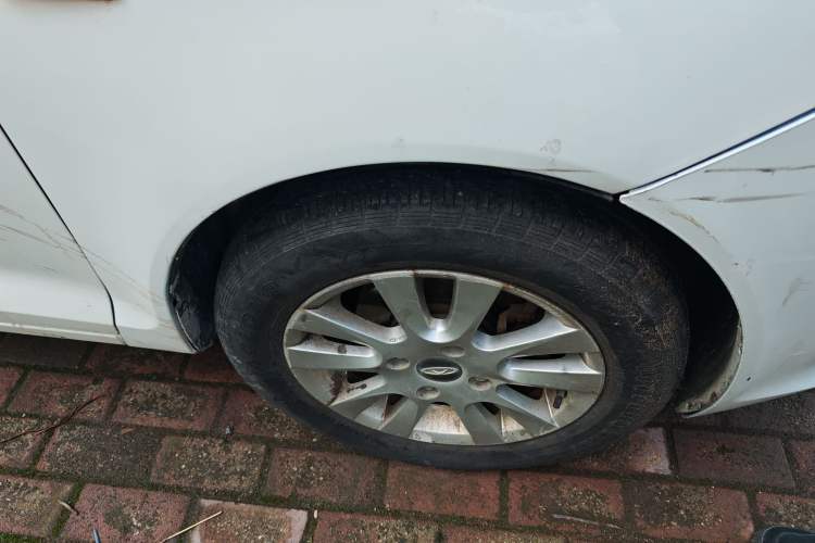 Used Chery Fengyun 2 2016 1.5L Manual Value Edition Right Front Wheel Hub