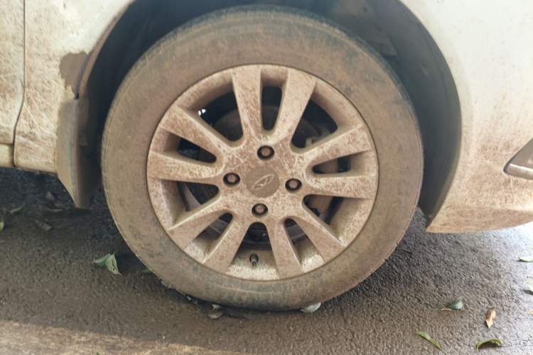 Used Chery Fengyun 2 2016 1.5L Manual Value Edition Right Front Wheel Hub