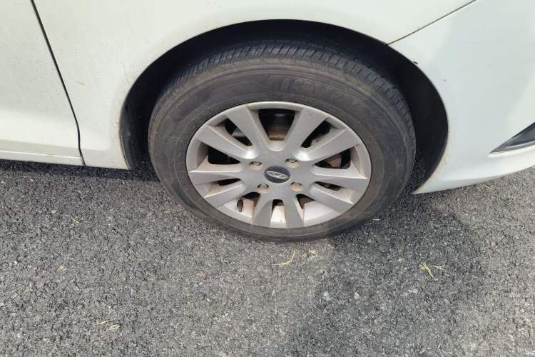 Used Chery Fengyun 2 2016 1.5L Manual Value Edition Right Front Wheel Hub