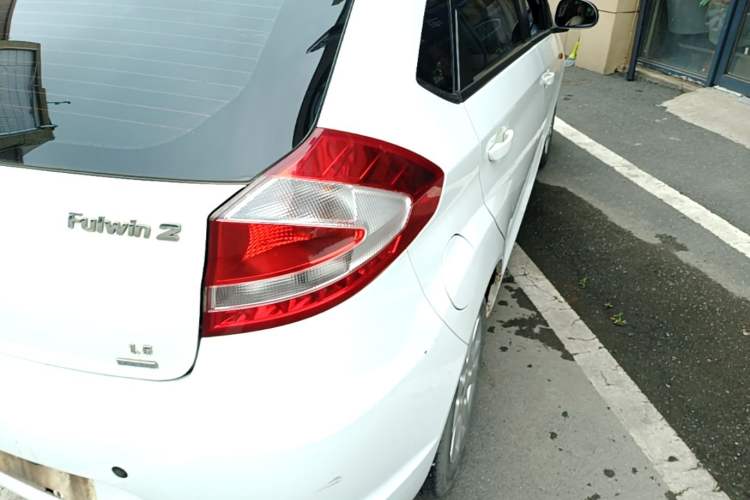 Used Chery Fengyun 2 2016 1.5L Manual Value Edition Right Rear Taillight