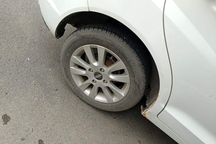 Used Chery Fengyun 2 2016 1.5L Manual Value Edition Right Rear Wheel Hub
