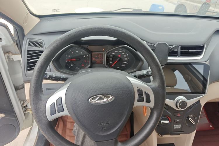 Used Chery Fengyun 2 2016 1.5L Manual Value Edition Steering Wheel